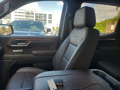 Used 2023 GMC Sierra 1500 Denali AWD/4WD image 24