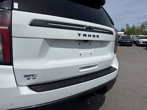 Used 2022 Chevrolet Tahoe Z71 w/ Luxury Package image 36