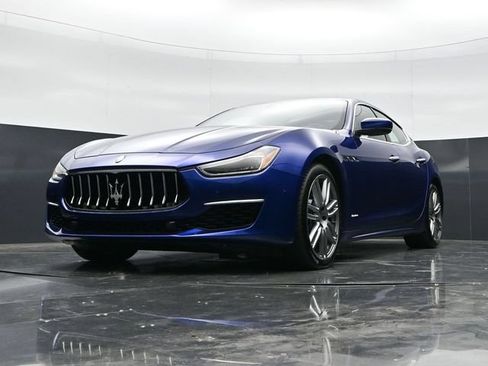 Used 2018 Maserati Ghibli S GranLusso AWD/4WD image 43