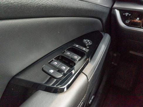 Used 2024 Kia Sportage SX FWD image 29