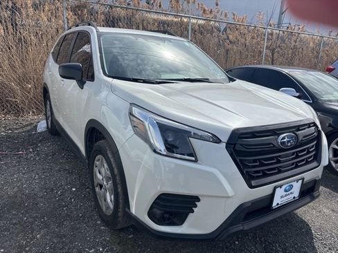 Used 2023 Subaru Forester Base image 11