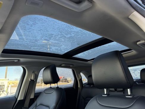 Certified 2024 Ford Edge SEL w/ Convenience Package image 10