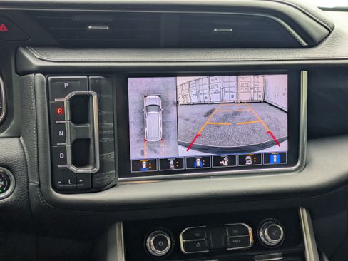 Used 2021 GMC Yukon XL Denali AWD/4WD image 35