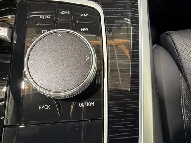 Used 2025 BMW X5 xDrive40i w/ M Sport Package AWD/4WD image 40