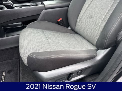 Used 2021 Nissan Rogue SV image 13