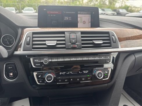 Used 2018 BMW 330i xDrive Sedan AWD/4WD image 21