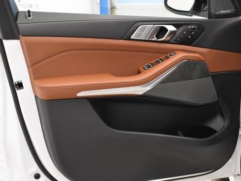 New 2026 BMW X7 M60i image 22