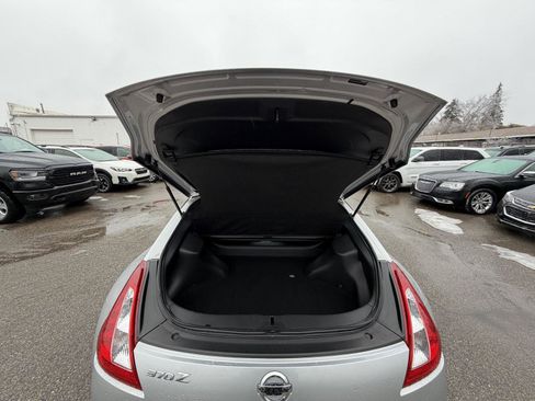 Used 2012 Nissan 370Z Coupe image 18