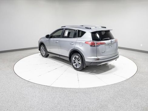 Used 2017 Toyota RAV4 XLE w/ Convenience Package image 33