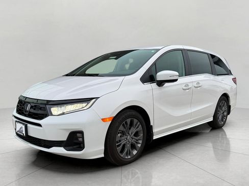 Used 2025 Honda Odyssey Touring image 6