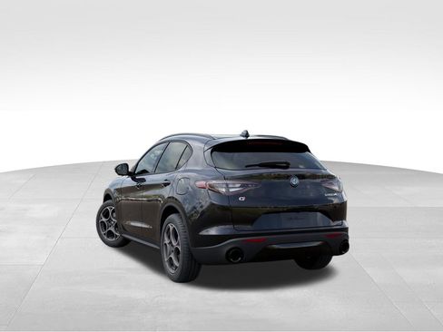 New 2025 Alfa Romeo Stelvio Sprint w/ Convenience Package AWD/4WD image 3