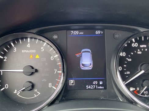 Used 2020 Nissan Rogue Sport SV image 22