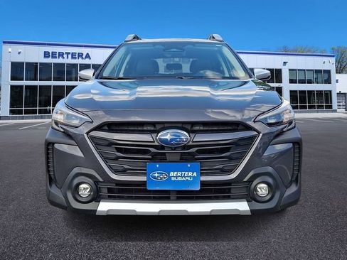 Used 2023 Subaru Outback Touring XT AWD/4WD image 2