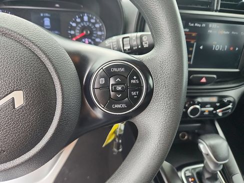 Used 2022 Kia Soul LX w/ Technology Package FWD image 16