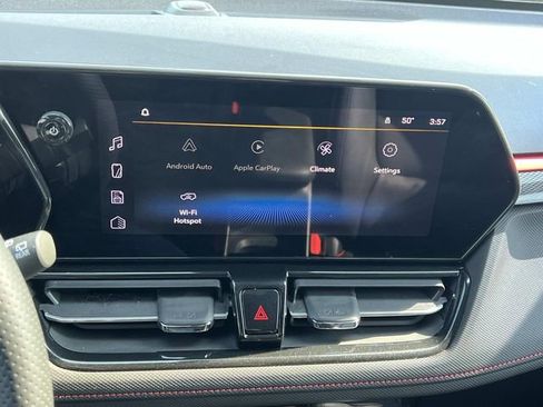 Used 2024 Chevrolet TrailBlazer RS w/ Convenience Package image 23