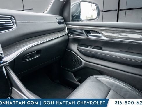 Used 2022 Jeep Wagoneer Series III w/ Convenience Group I image 13