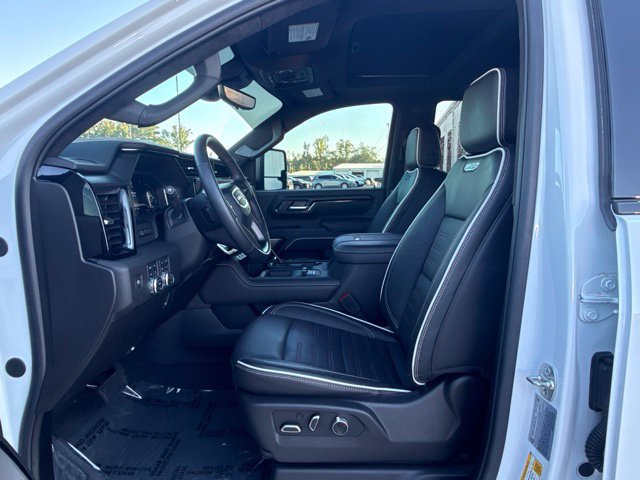 Used 2025 GMC Sierra 2500 AT4X AWD/4WD image 25