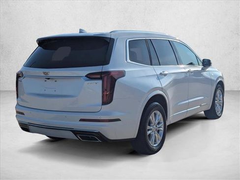 Certified 2022 Cadillac XT6 Luxury image 5