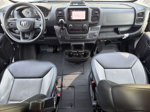 Used 2023 RAM ProMaster 2500 FWD image 2