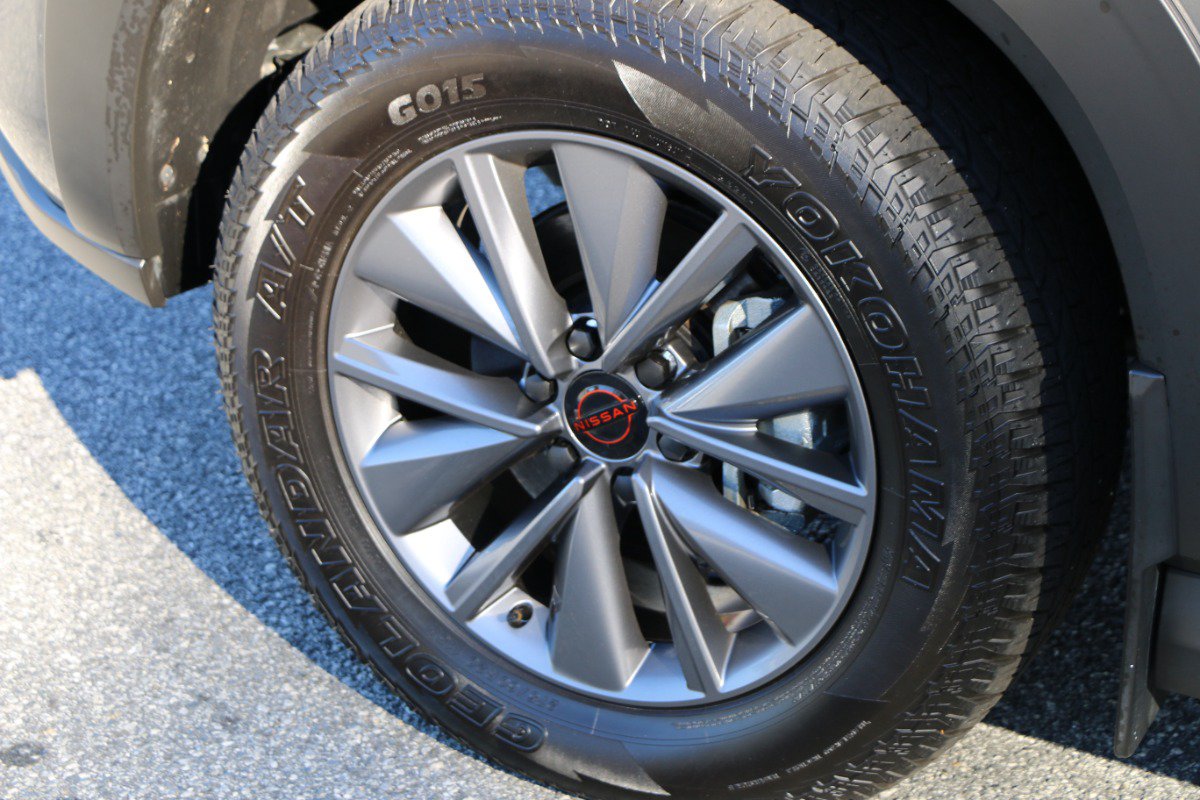 Used 2025 Nissan Armada PRO-4X w/ Pro-4X Premium Package AWD/4WD image 14