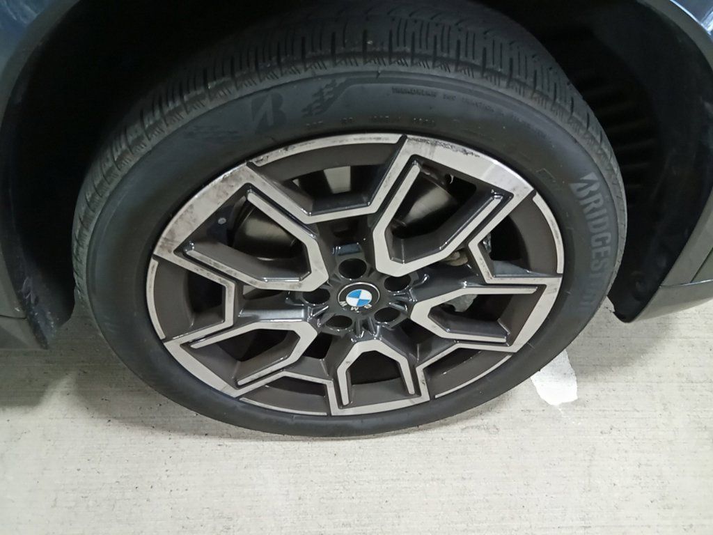Used 2025 BMW X1 xDrive28i AWD/4WD image 14