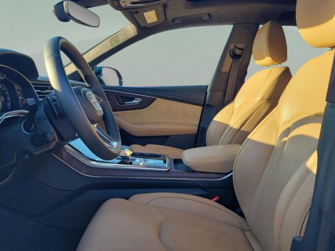 Used 2020 Audi Q8 Prestige image 13