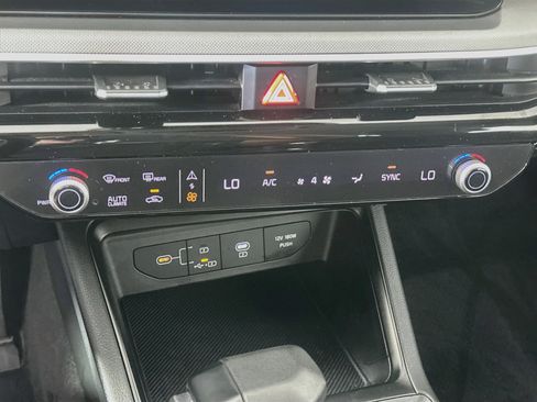 Used 2025 Kia K5 LXS FWD image 23