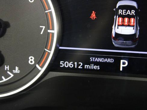Certified 2024 Nissan Rogue SV FWD image 27