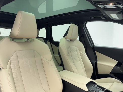 Used 2025 BMW X3 xDrive30i image 47