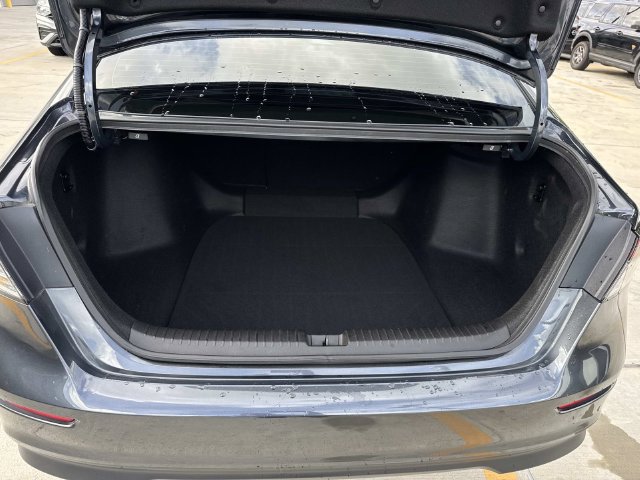 Used 2023 Honda Accord EX image 8