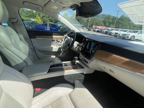 Used 2018 Volvo S90 T6 Inscription w/ Convenience Package AWD/4WD image 15