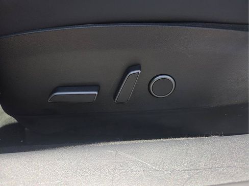 Used 2023 Tesla Model 3 Standard Range RWD image 12