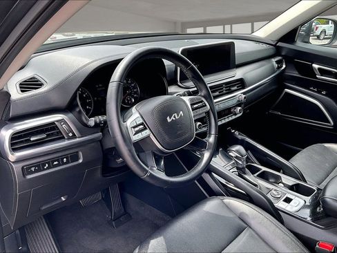 Used 2022 Kia Telluride S AWD/4WD image 15