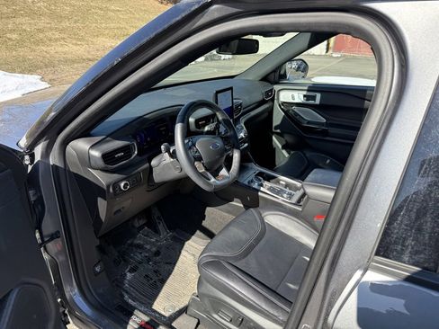 Used 2023 Ford Explorer ST w/ Equipment Group 401A image 8