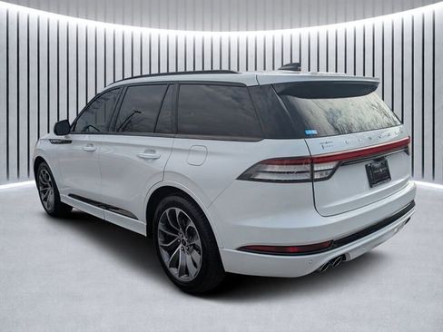 New 2026 Lincoln Aviator 2WD w/ Jet Appearance Package image 5