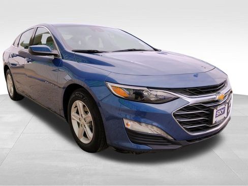 Used 2024 Chevrolet Malibu LT image 11