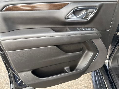 Used 2024 GMC Yukon SLE w/ Gmc Pro Safety Plus Package image 10