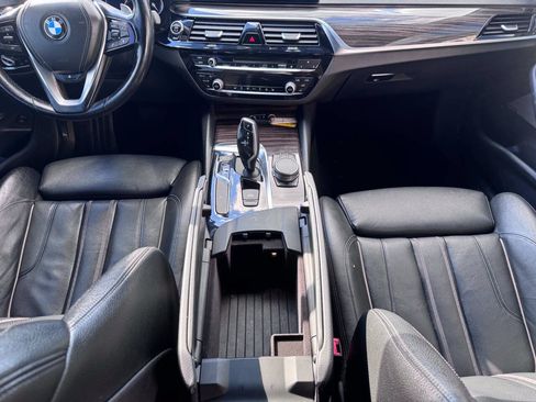 Used 2018 BMW 530i xDrive AWD/4WD image 17