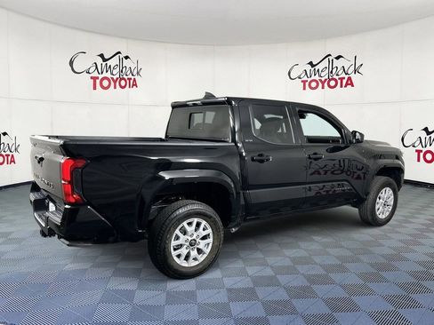 Used 2025 Toyota Tacoma SR5 image 7