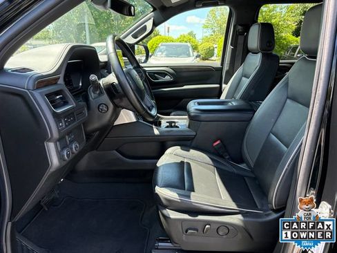 Used 2024 Chevrolet Suburban Premier RWD image 11