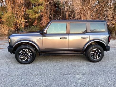 Used 2022 Ford Bronco Outer Banks image 6