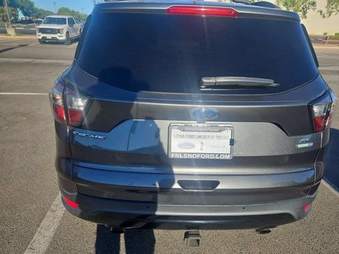 Used 2017 Ford Escape SE w/ Equipment Group 201A AWD/4WD image 7