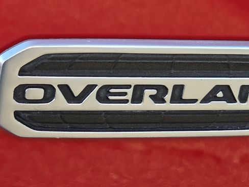 Used 2020 Jeep Gladiator Overland image 30