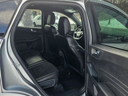 Used 2024 Ford Escape ST-Line image 11