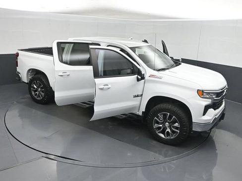 Used 2023 Chevrolet Silverado 1500 LT w/ Z71 Off-Road Package AWD/4WD image 62