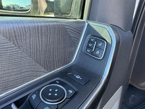 Used 2023 Ford F350 Platinum image 20
