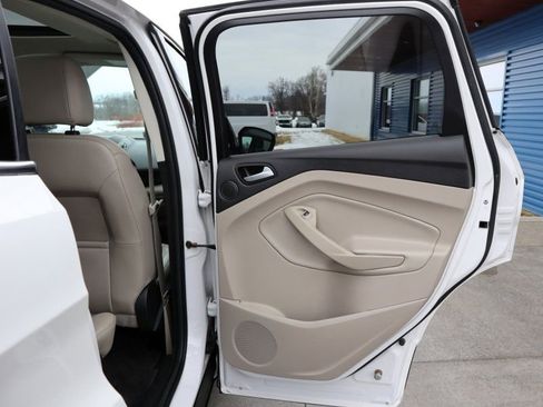 Used 2017 Ford Escape Titanium image 20