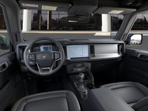 New 2025 Ford Bronco Outer Banks w/ Sasquatch Package image 9