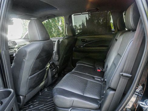 Used 2023 Honda Passport Elite image 8