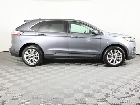 Used 2024 Ford Edge Titanium image 3